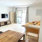 Palmeras House, 10min Walk Benalmádena