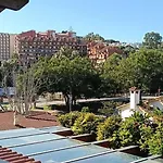 Palmeras House, 10min Walk Ferienhaus