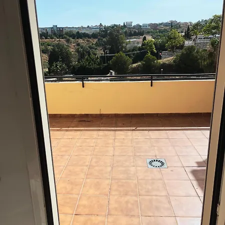 Palmeras House, 10min Walk * Benalmádena