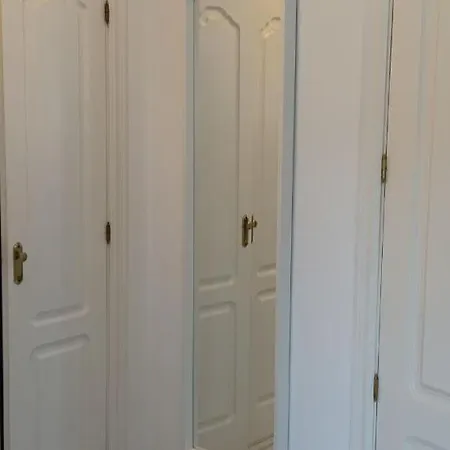 בית נופש Palmeras House, 10min Walk *