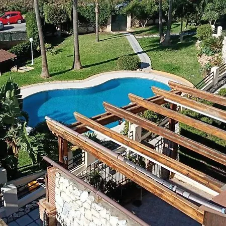 Palmeras House, 10min Walk * Benalmádena
