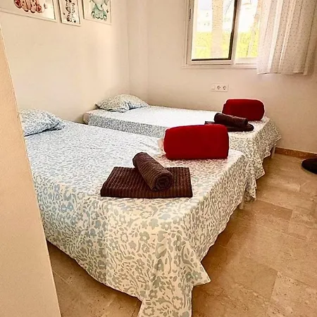 Palmeras House, 10min Walk Feriehus Benalmádena